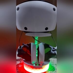 Psvr2 complete with free stand and controller charger